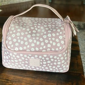 Tender Love & Carry cosmetic bag